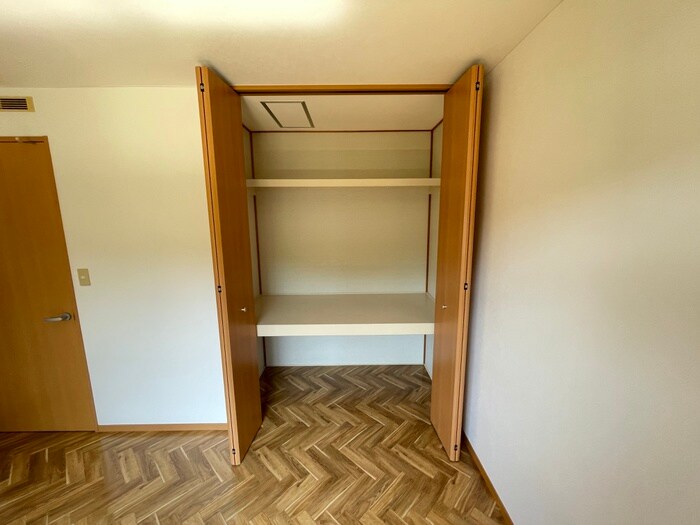 物件内観写真7　(収納)