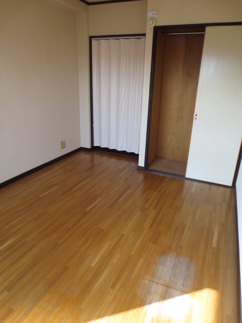 物件内観写真13　(居室)