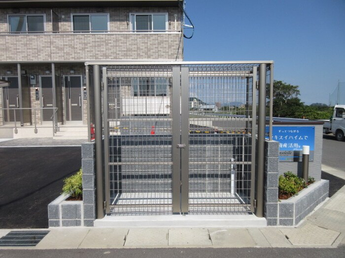 物件外観写真4　(建物設備)