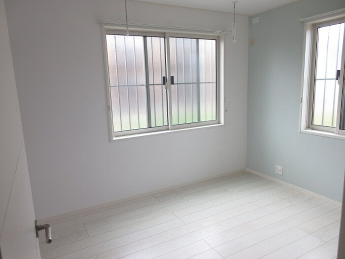 物件内観写真11　(居室)