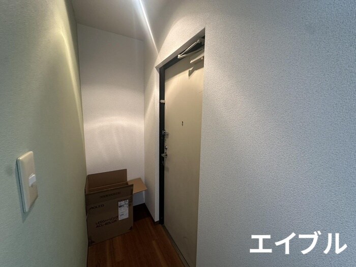 物件内観写真11　(玄関)