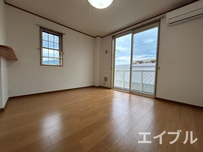 物件内観写真8　(居室)