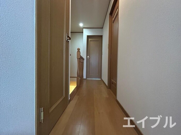 物件内観写真17　(廊下)