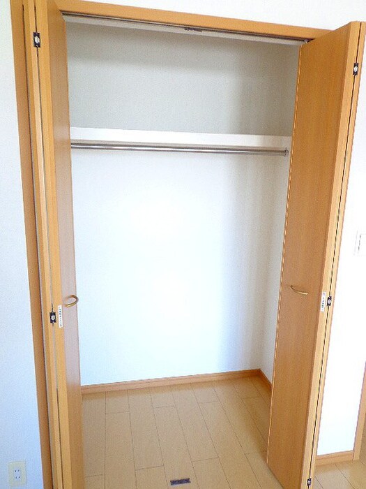 物件内観写真10　(収納)