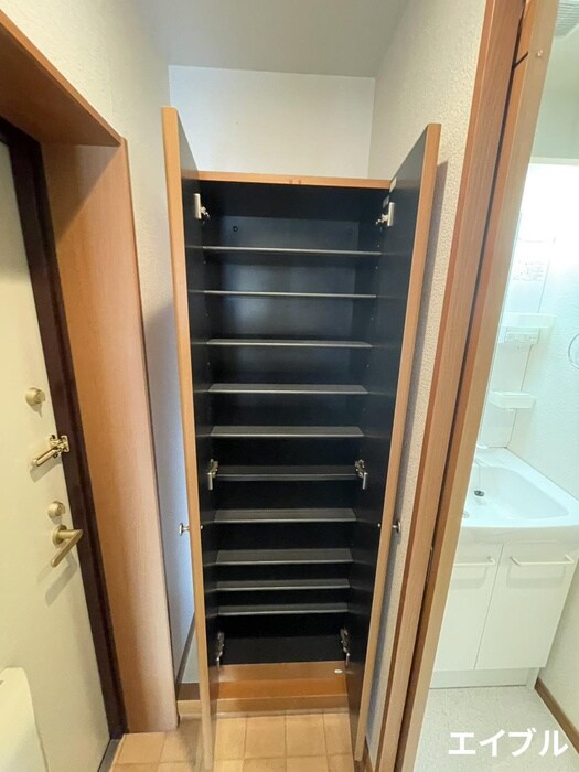 物件内観写真13　(靴箱)