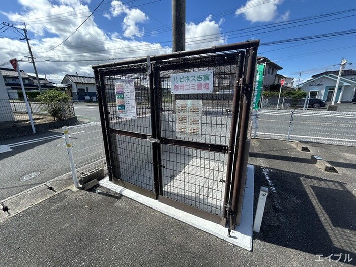 物件外観写真4　(建物設備)