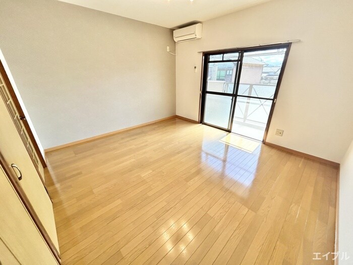 物件内観写真13　(居室)