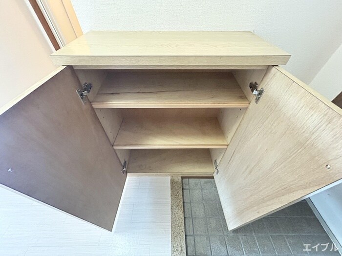 物件内観写真16　(靴箱)