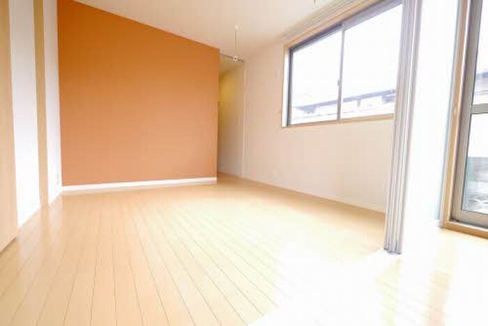 物件内観写真2　(居室)