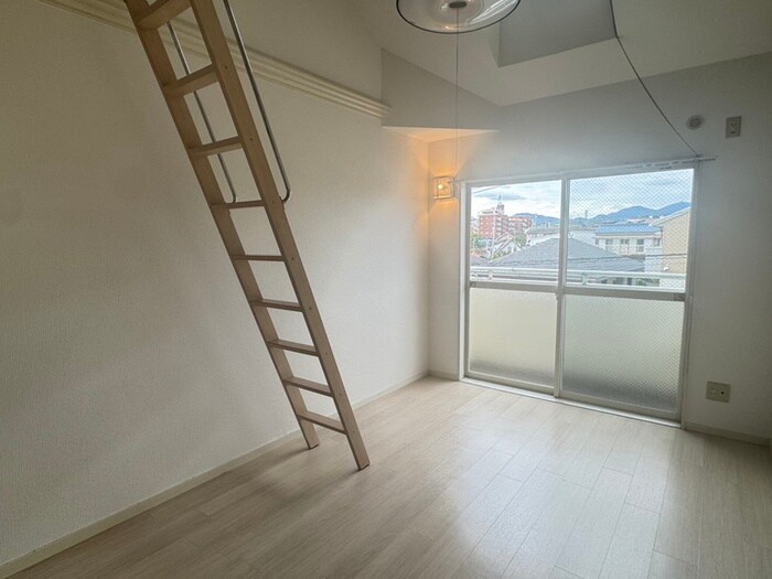 物件内観写真6　(居室)