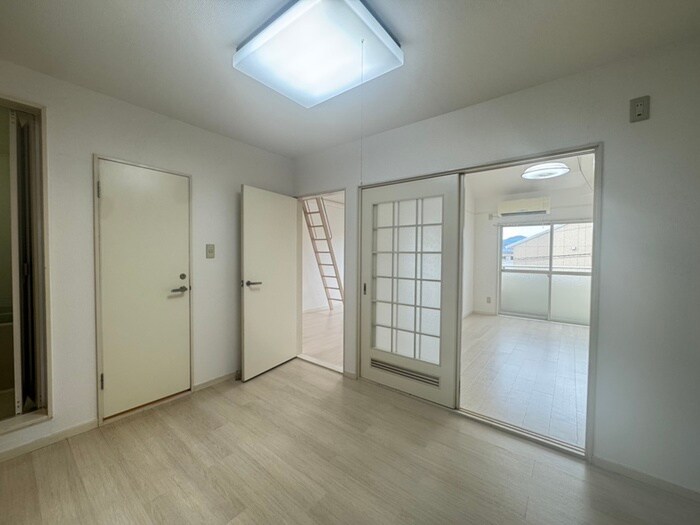 物件内観写真8　(居室)