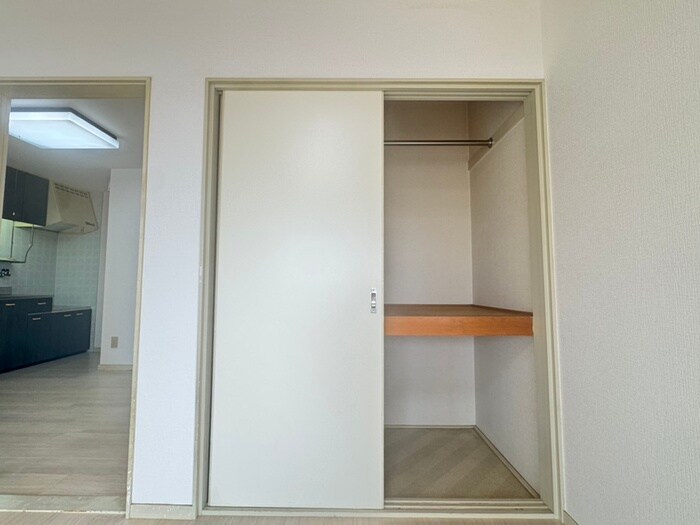 物件内観写真11　(収納)