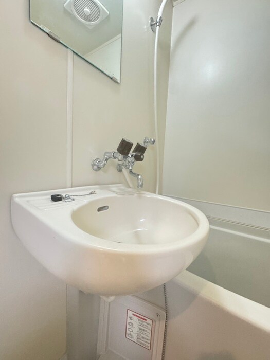 物件内観写真13　(洗面)