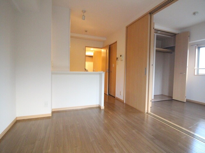 物件内観写真8　(居室)