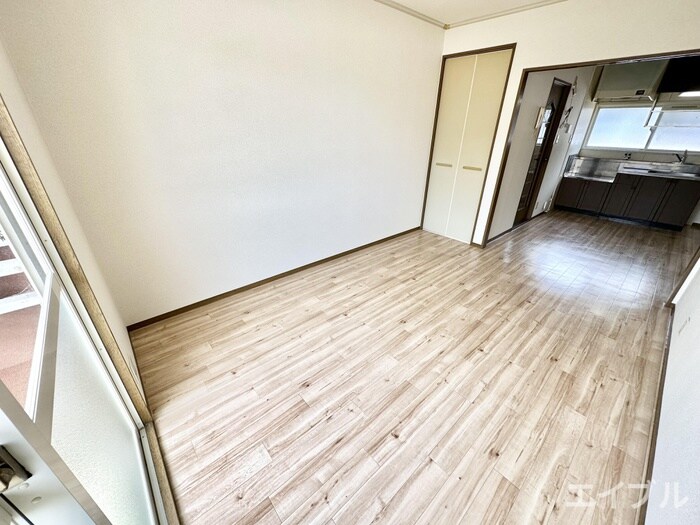 物件内観写真4　(居室)