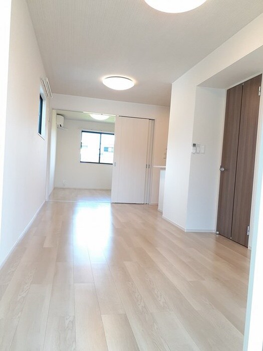 物件内観写真4　(居室)