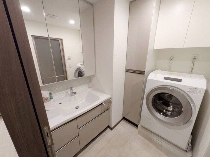 物件内観写真11　(洗面)