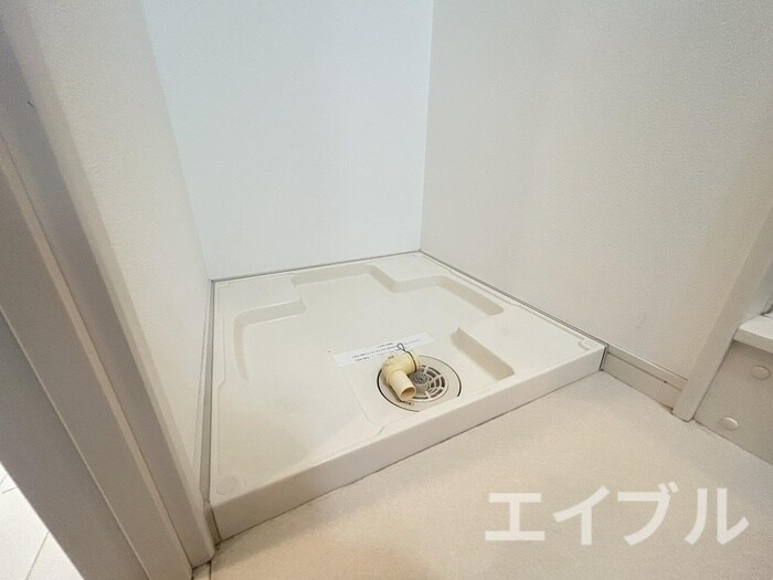 物件内観写真12　(洗濯機置場)