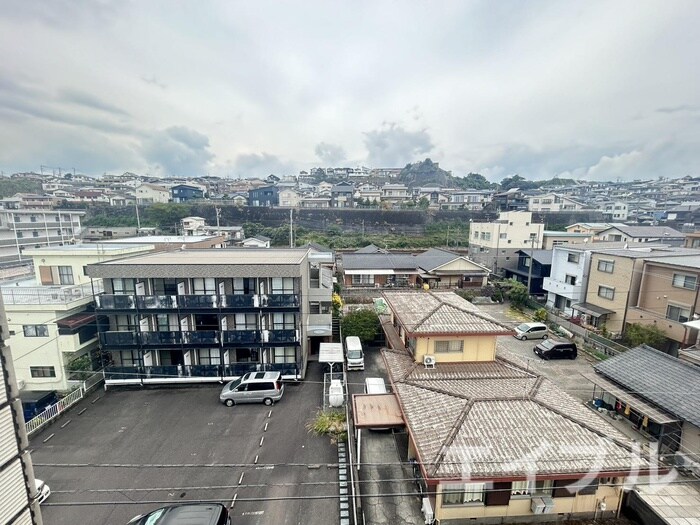 物件内観写真14　(室内からの展望)