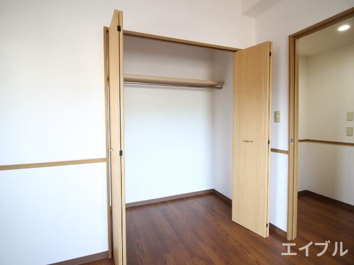 物件内観写真13　(収納)