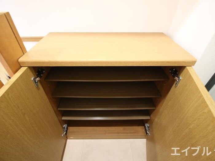 物件内観写真15　(靴箱)
