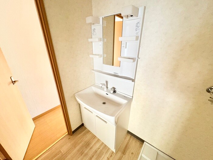 物件内観写真9　(洗面)