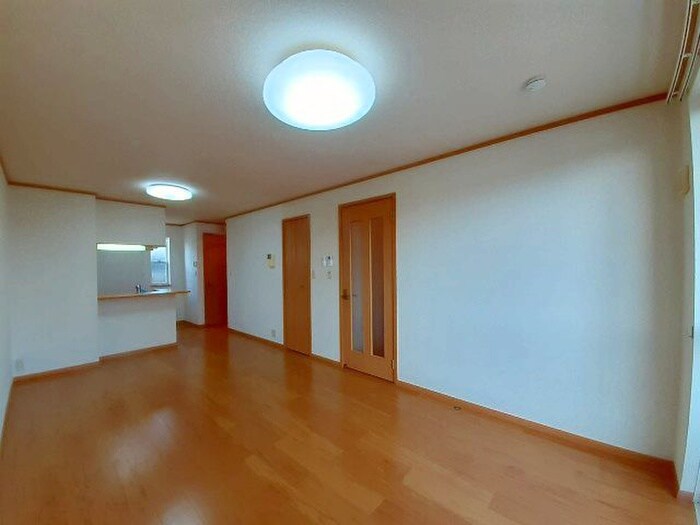 物件内観写真3　(居室)