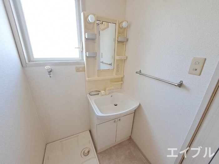 物件内観写真12　(洗面)