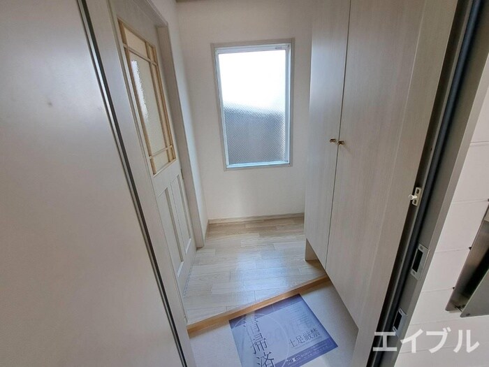 物件内観写真22　(玄関)