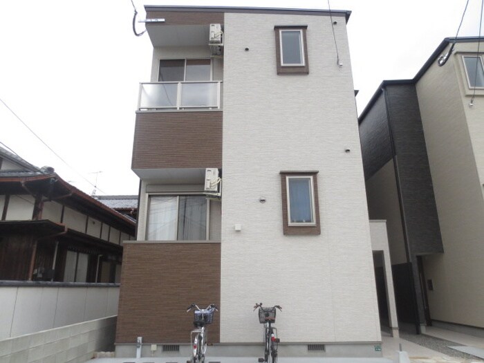 物件外観写真2　(外観写真)