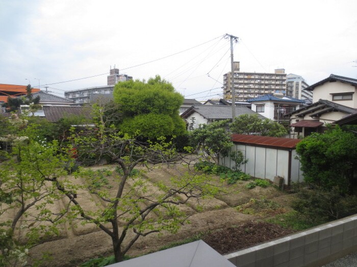 物件内観写真15　(室内からの展望)