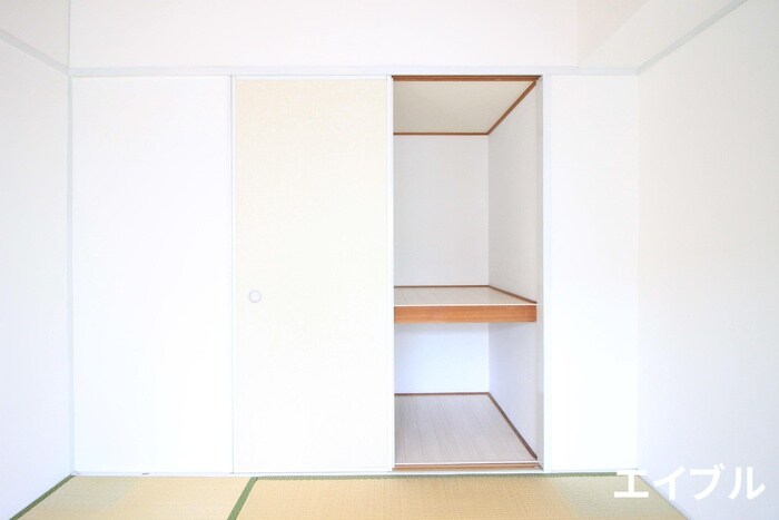 レジデンス秀峰の収納