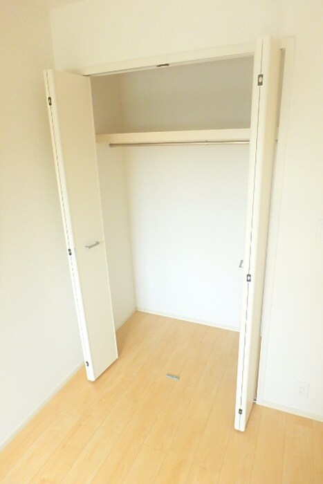 物件内観写真18　(収納)