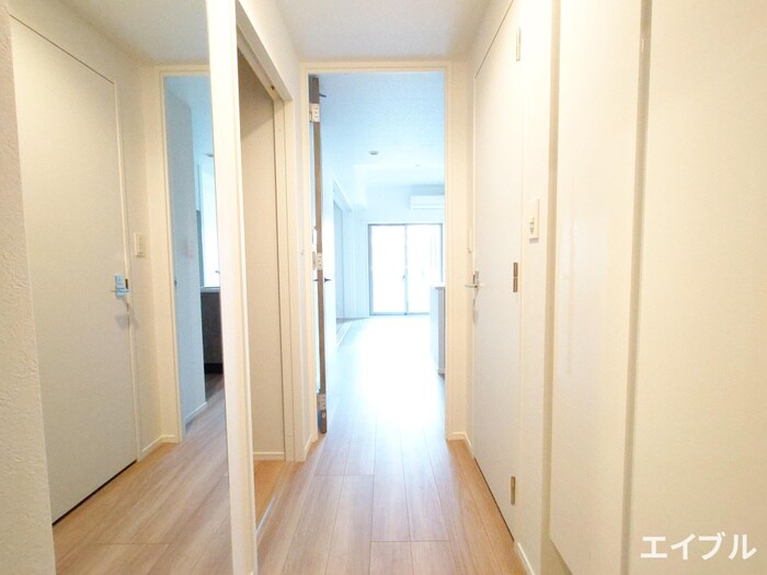 物件内観写真15　(廊下)