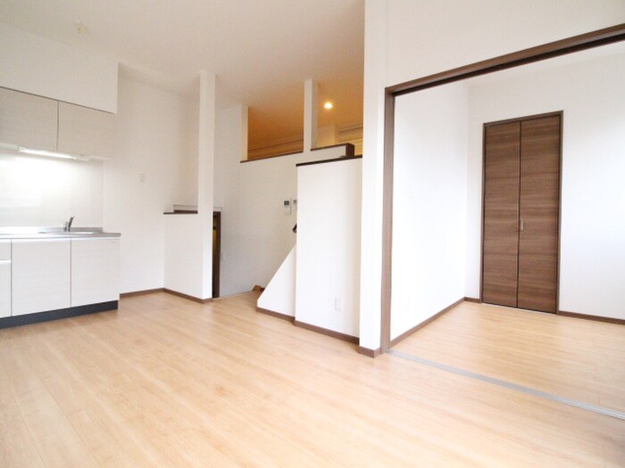 物件内観写真8　(居室)