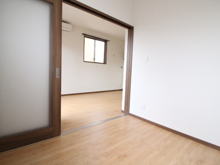 物件内観写真9　(居室)