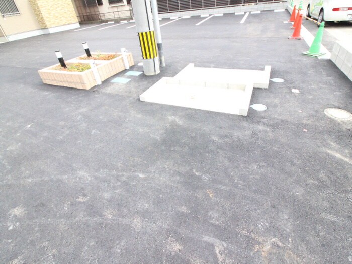 物件外観写真6　(建物設備)