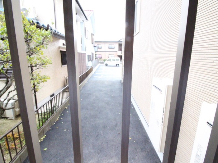 物件内観写真18　(室内からの展望)