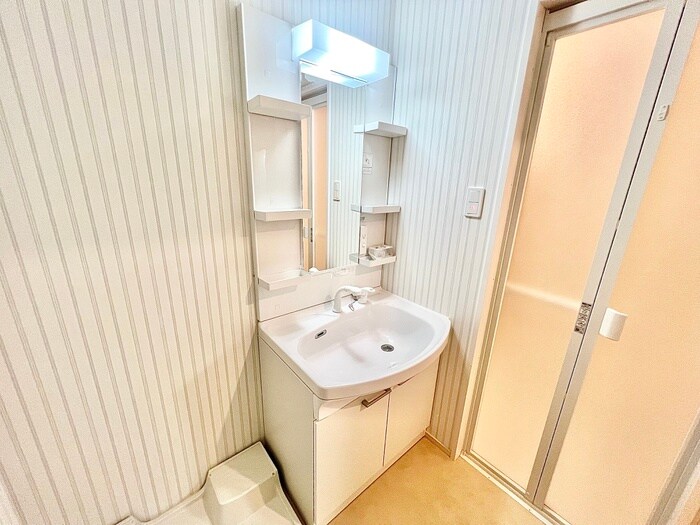 物件内観写真8　(洗面)