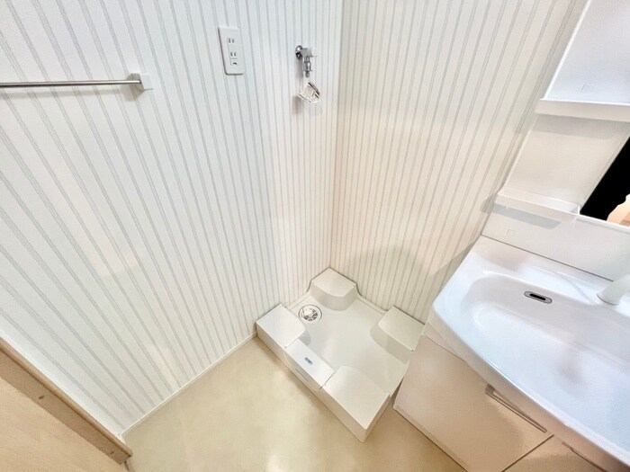 物件内観写真9　(洗濯機置場)