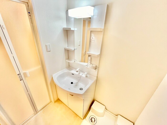 物件内観写真9　(洗面)