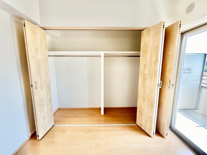 物件内観写真12　(収納)