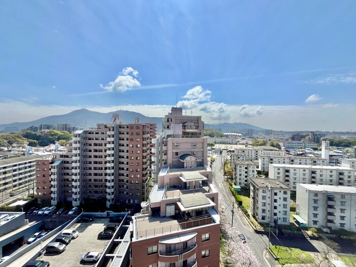 物件内観写真17　(室内からの展望)