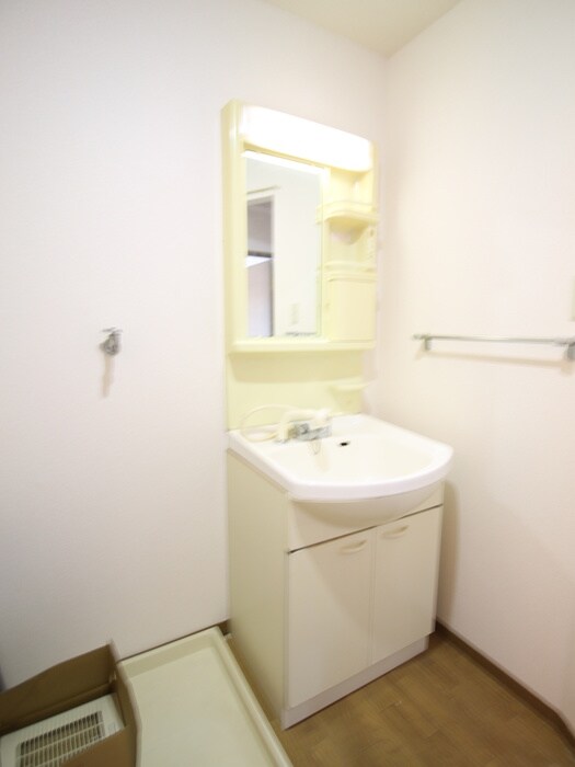 物件内観写真8　(洗面)