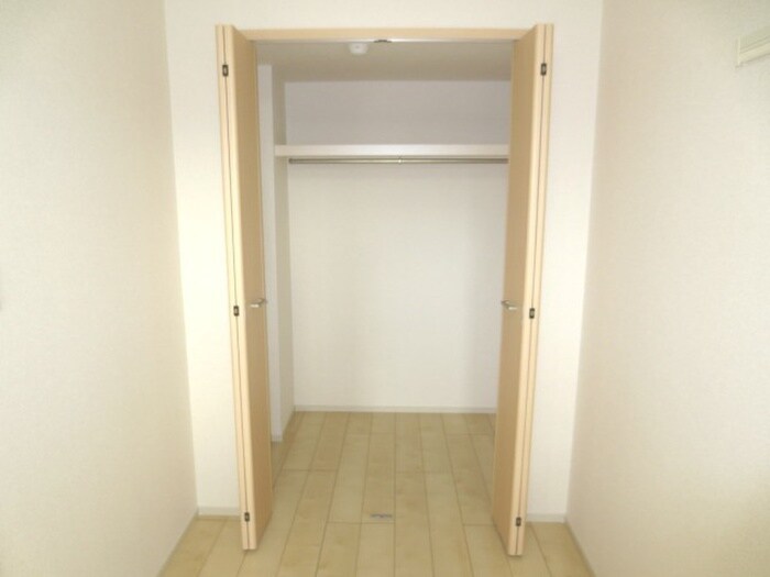 物件内観写真18　(収納)
