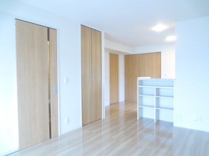 物件内観写真2　(居室)