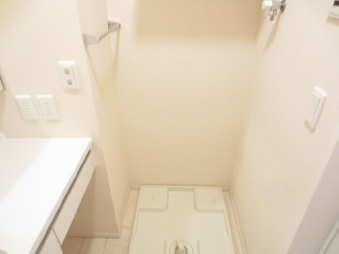 物件内観写真9　(洗面)