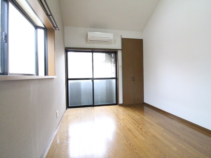 物件内観写真8　(居室)