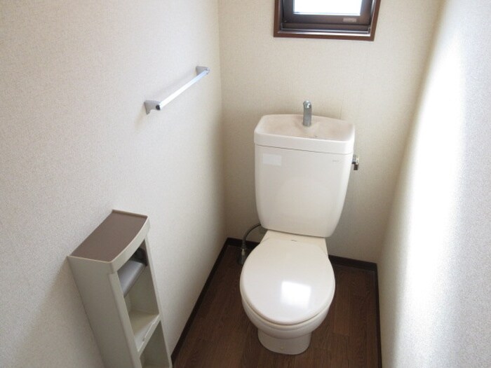 物件内観写真12　(トイレ)