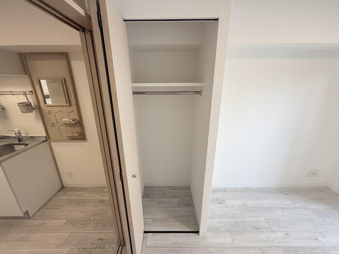 物件内観写真12　(収納)